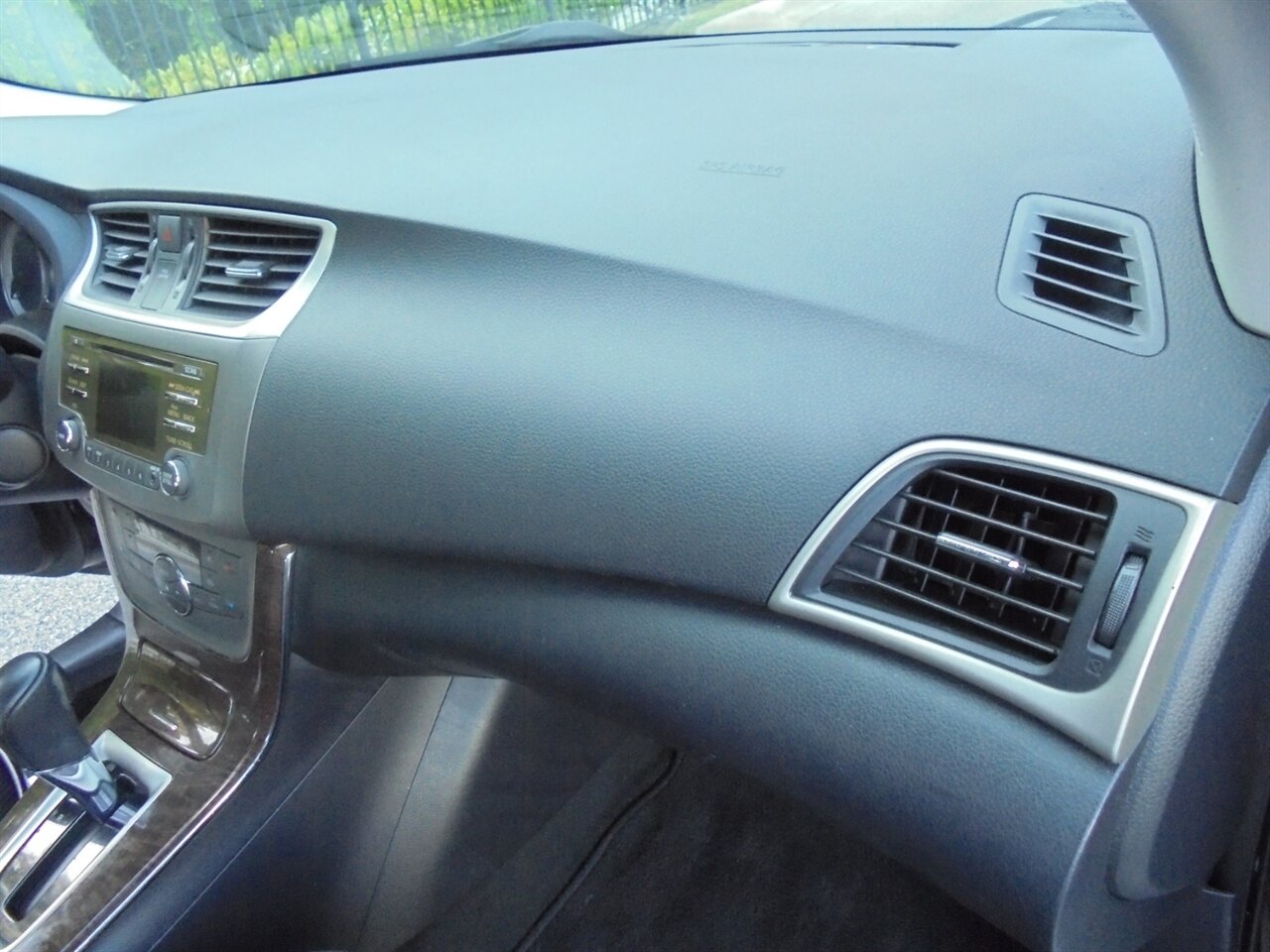 2014 Nissan Sentra SL  Luxury  pure drive - Photo 40 - Deland, FL 32720