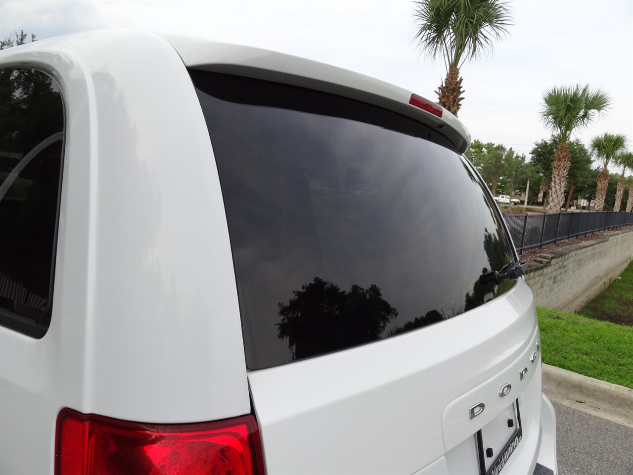 2014 Dodge Grand Caravan SE  Braun Entervan handicap van - Photo 21 - Deland, FL 32720