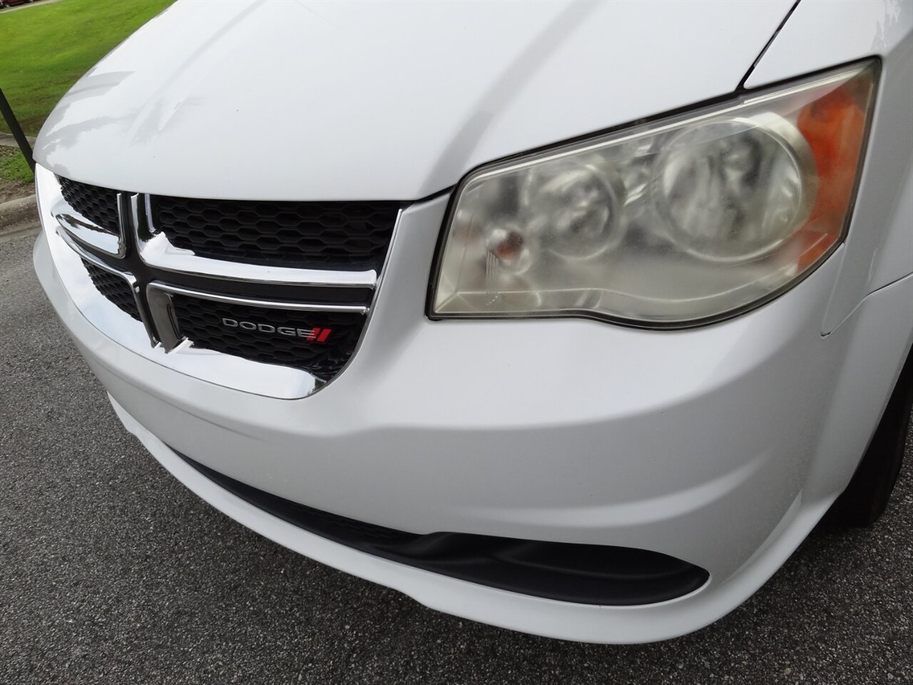 2014 Dodge Grand Caravan SE  Braun Entervan handicap van - Photo 8 - Deland, FL 32720