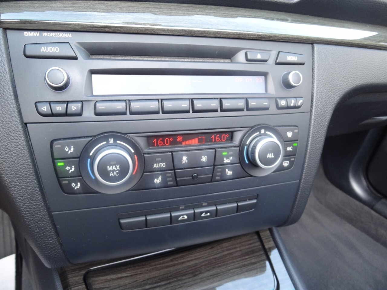 2013 BMW 135i  Convertible - Photo 43 - Deland, FL 32720