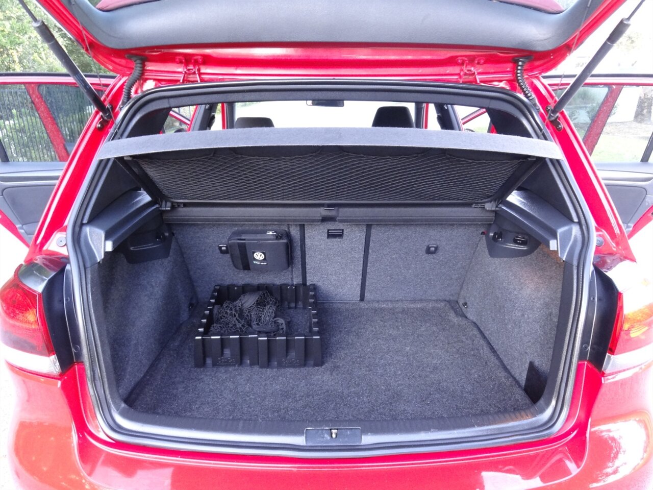 2012 Volkswagen GTI Premium   - Photo 35 - Deland, FL 32720