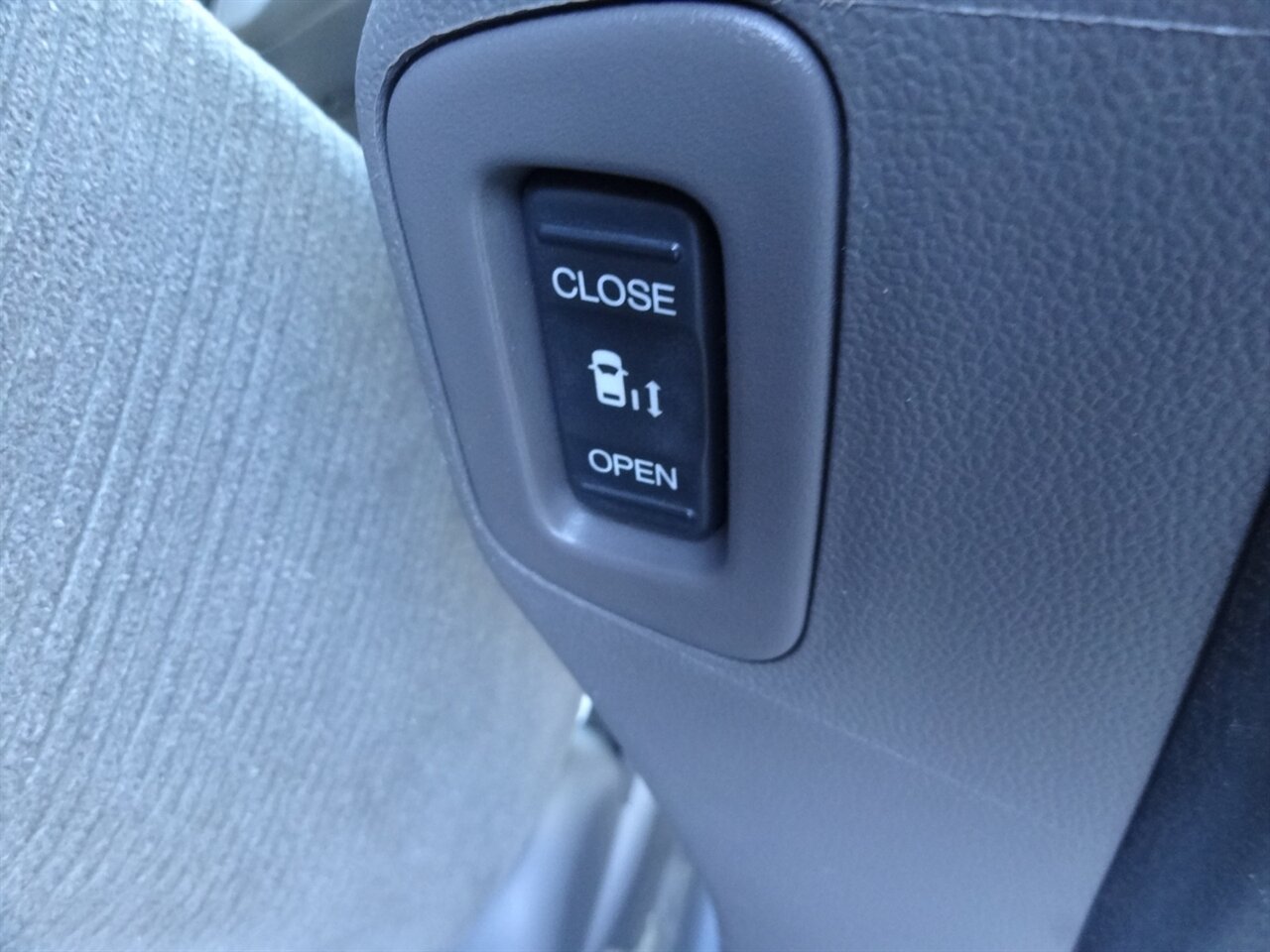 2012 Honda Odyssey EX   - Photo 37 - Deland, FL 32720