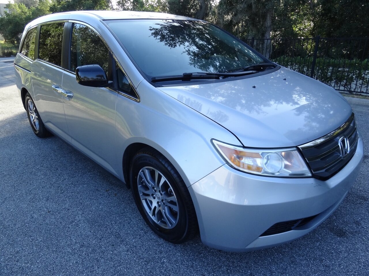 2012 Honda Odyssey EX   - Photo 1 - Deland, FL 32720