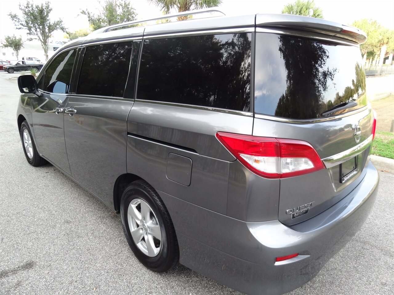 2016 Nissan Quest 3.5 S - Photo 4 - Deland, FL 32720