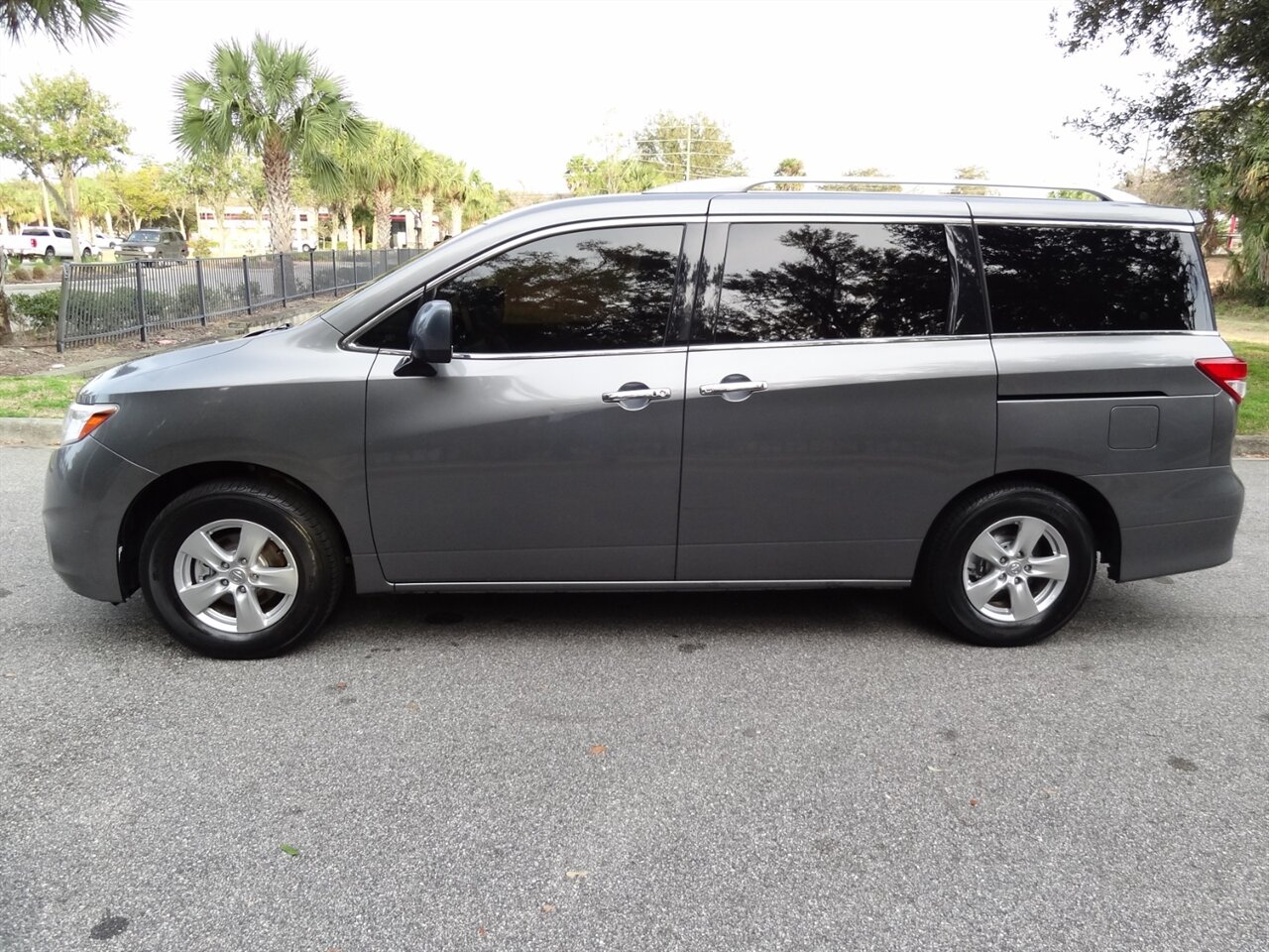 2016 Nissan Quest 3.5 S - Photo 16 - Deland, FL 32720