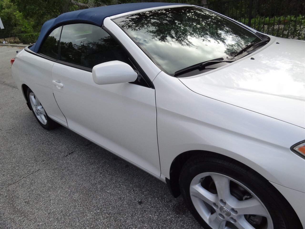 2006 Toyota Camry Solara SE V6  Convertible - Photo 14 - Deland, FL 32720