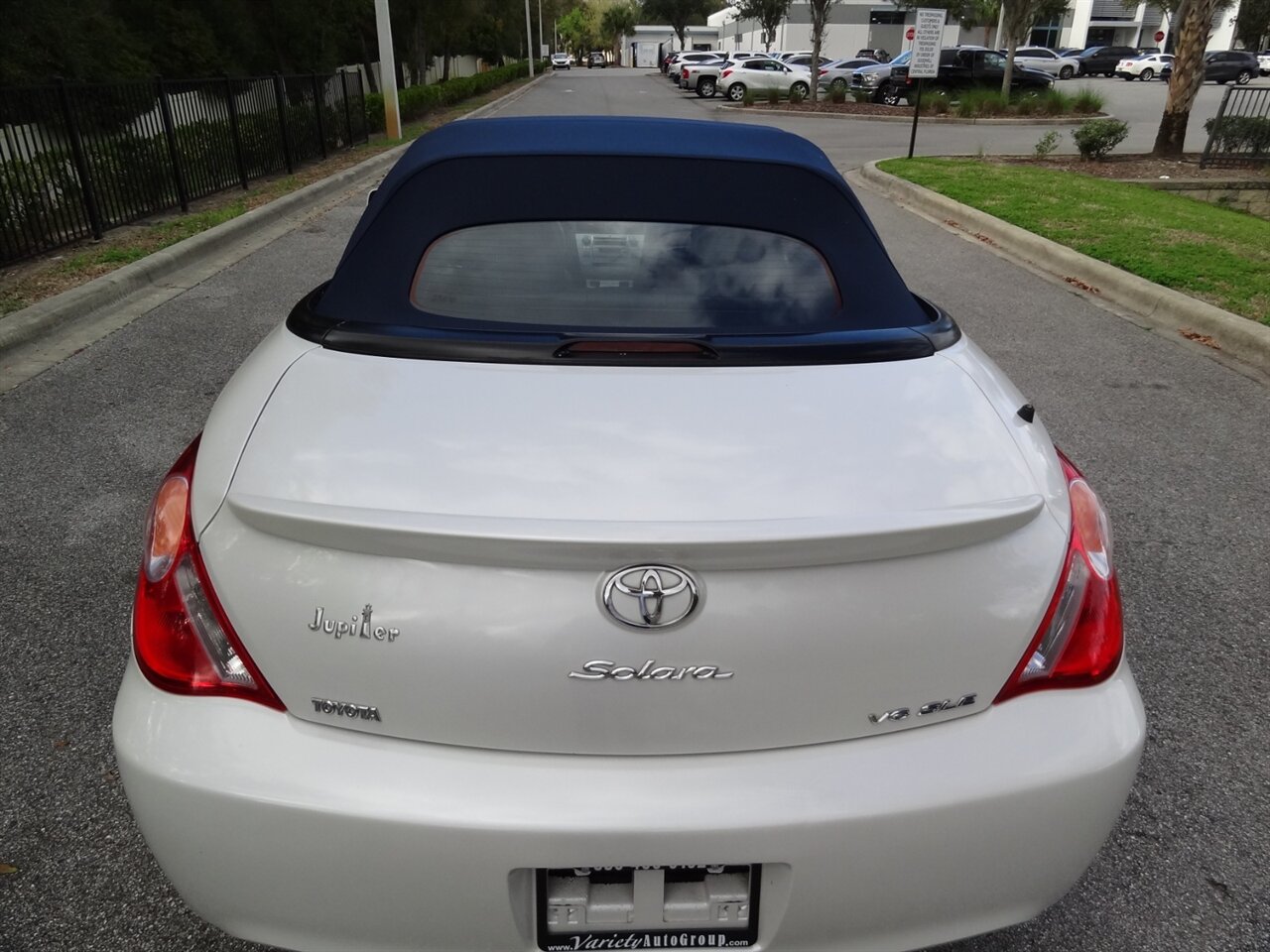 2006 Toyota Camry Solara SE V6  Convertible - Photo 24 - Deland, FL 32720