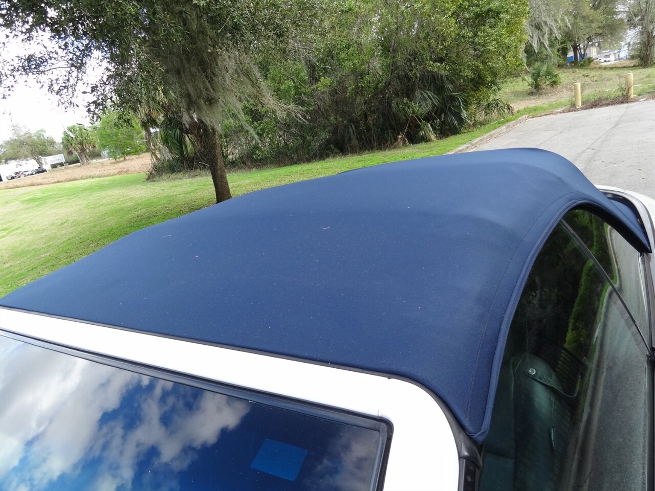 2006 Toyota Camry Solara SE V6  Convertible - Photo 27 - Deland, FL 32720