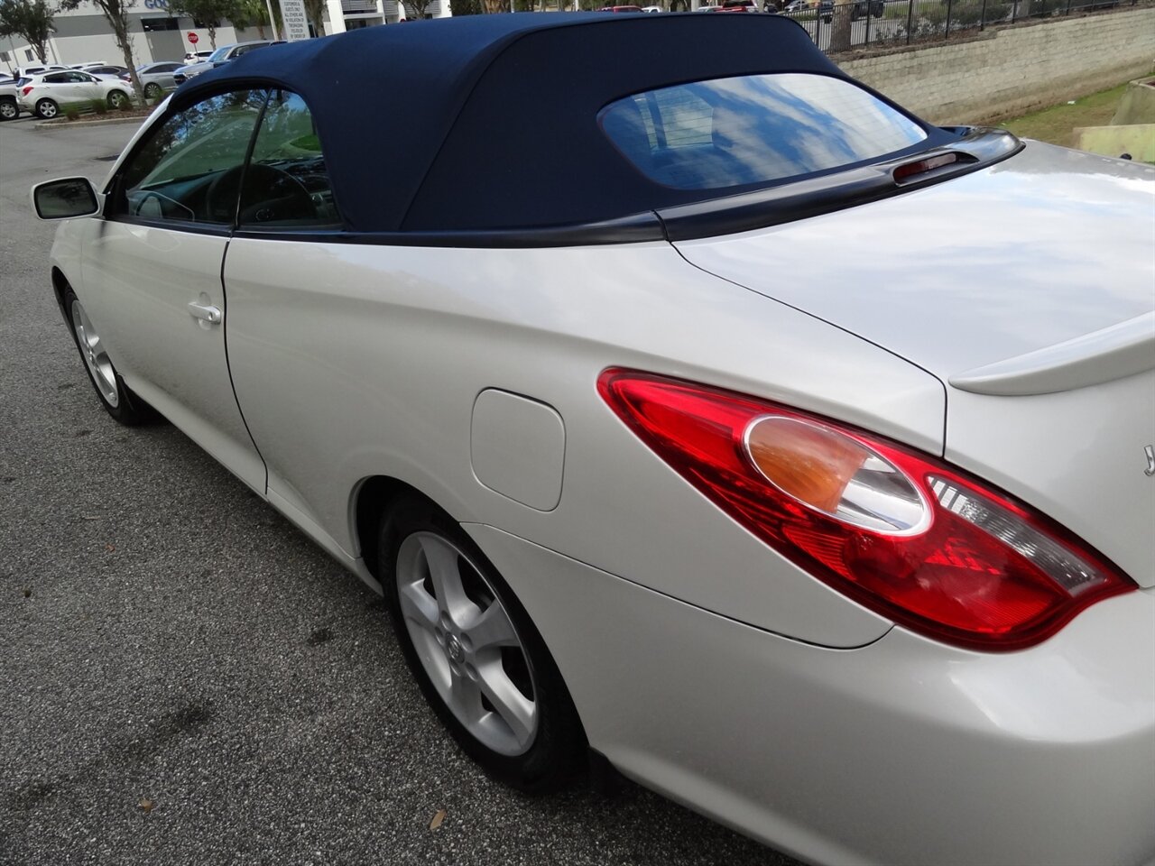 2006 Toyota Camry Solara SE V6  Convertible - Photo 18 - Deland, FL 32720