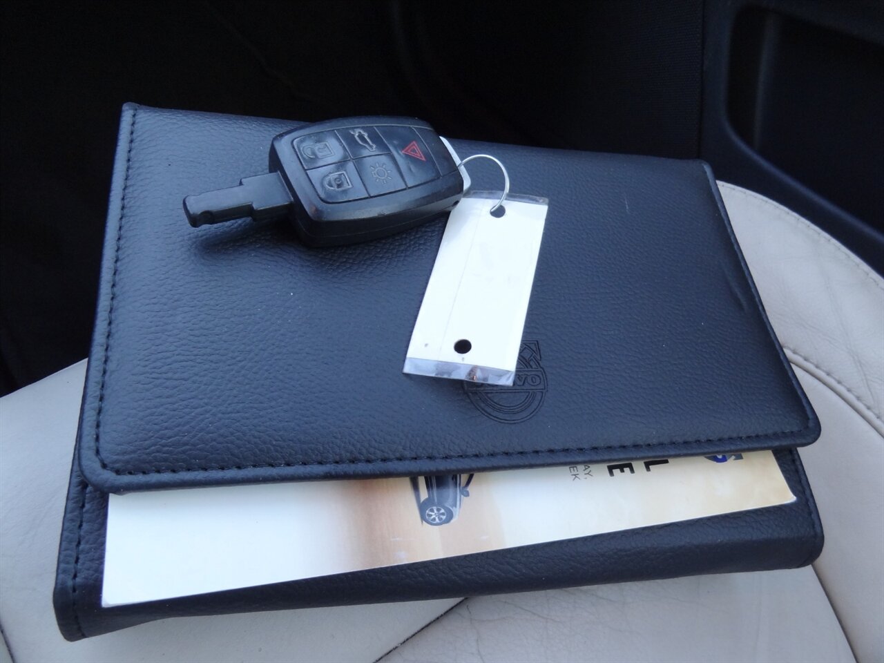 2013 Volvo C70 T5  Premium - Photo 55 - Deland, FL 32720