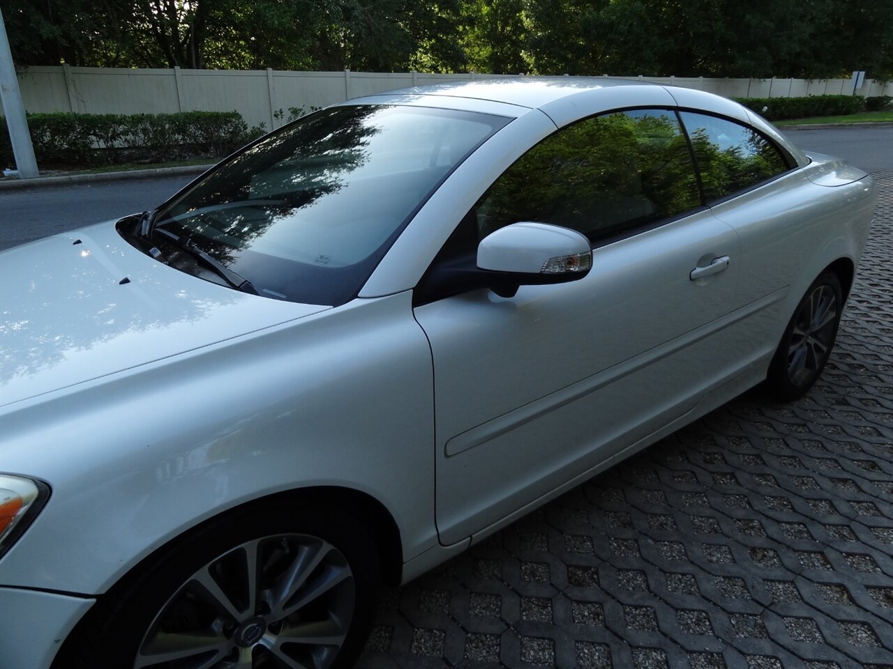 2013 Volvo C70 T5  Premium - Photo 14 - Deland, FL 32720