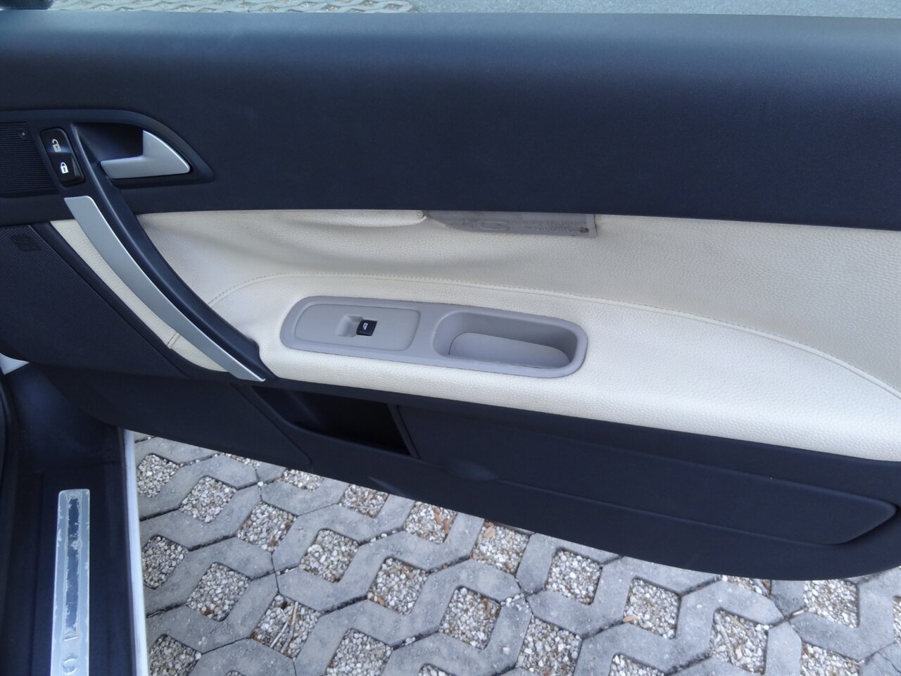 2013 Volvo C70 T5  Premium - Photo 45 - Deland, FL 32720