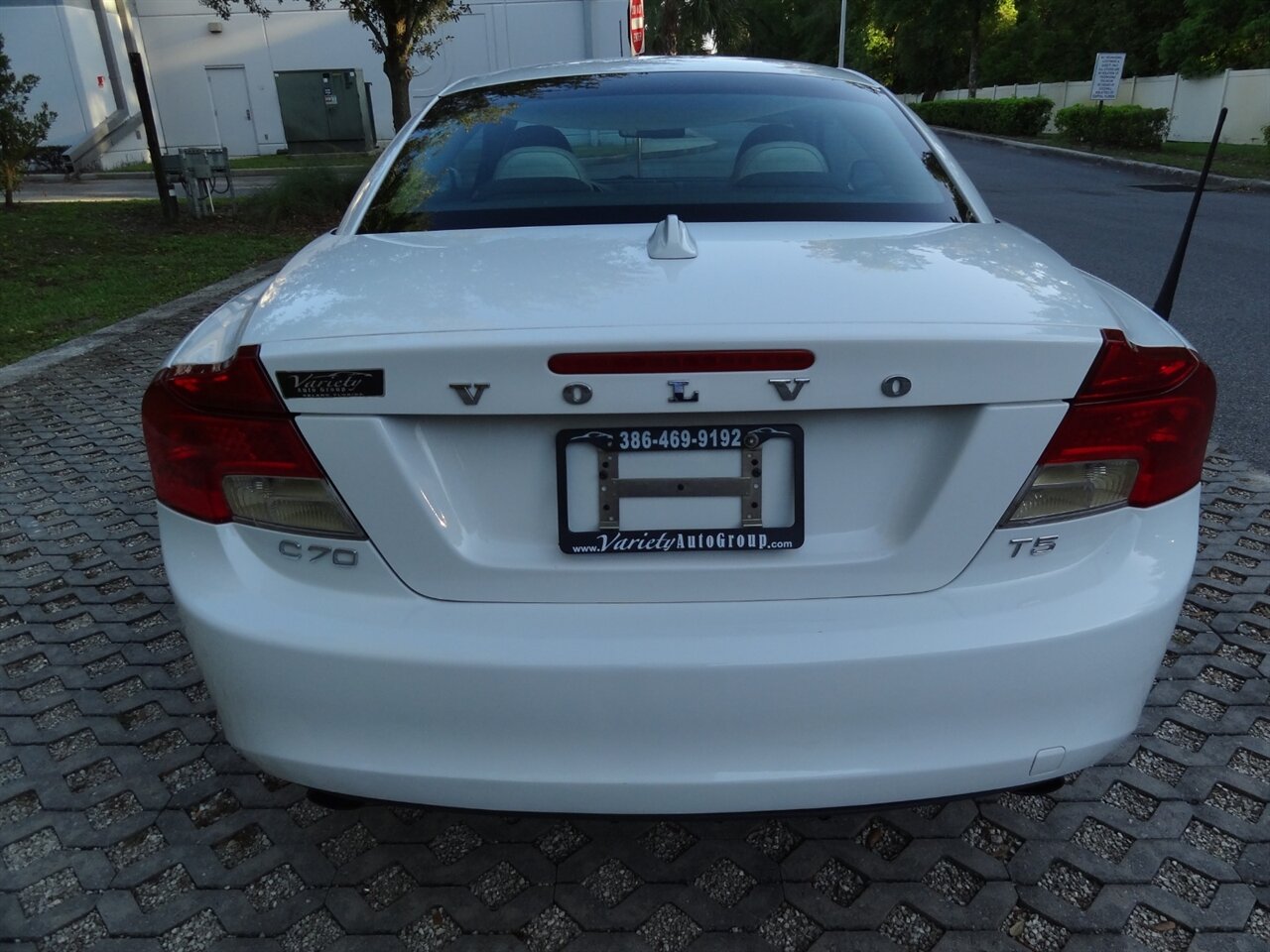 2013 Volvo C70 T5  Premium - Photo 19 - Deland, FL 32720