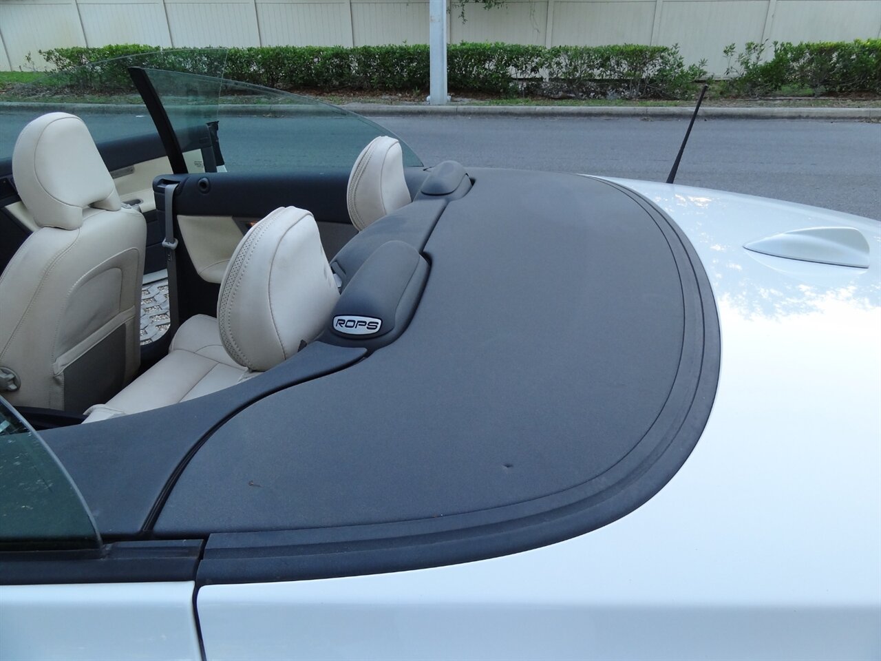 2013 Volvo C70 T5  Premium - Photo 38 - Deland, FL 32720