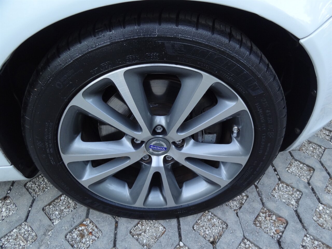 2013 Volvo C70 T5  Premium - Photo 28 - Deland, FL 32720