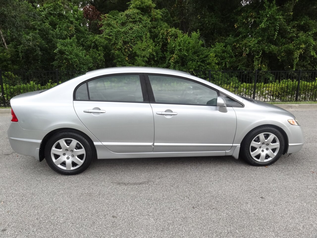 2006 Honda Civic LX   - Photo 17 - Deland, FL 32720