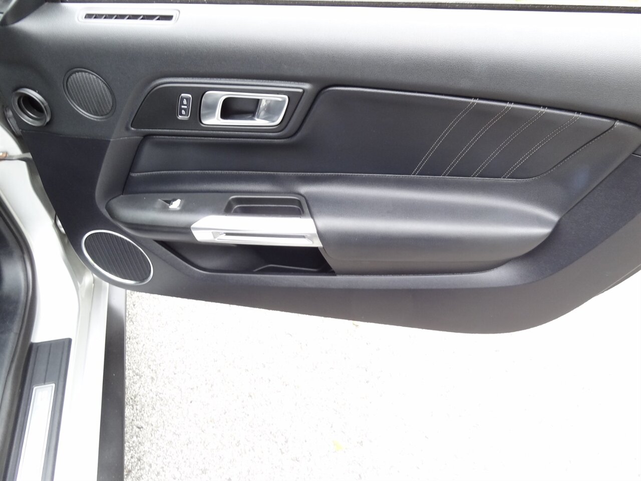 2019 Ford Mustang EcoBoost Premium - Photo 41 - Deland, FL 32720