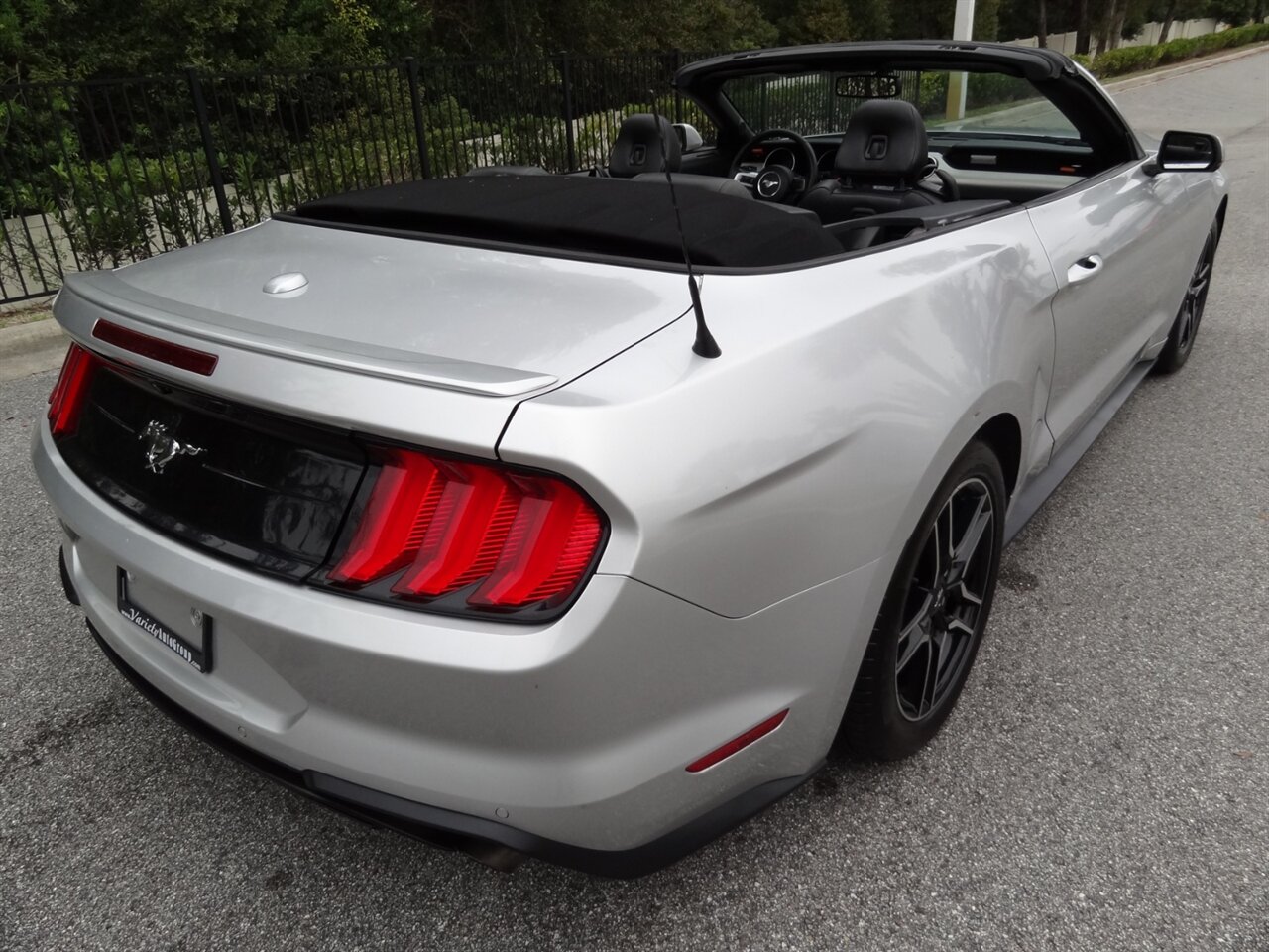 2019 Ford Mustang EcoBoost Premium - Photo 4 - Deland, FL 32720
