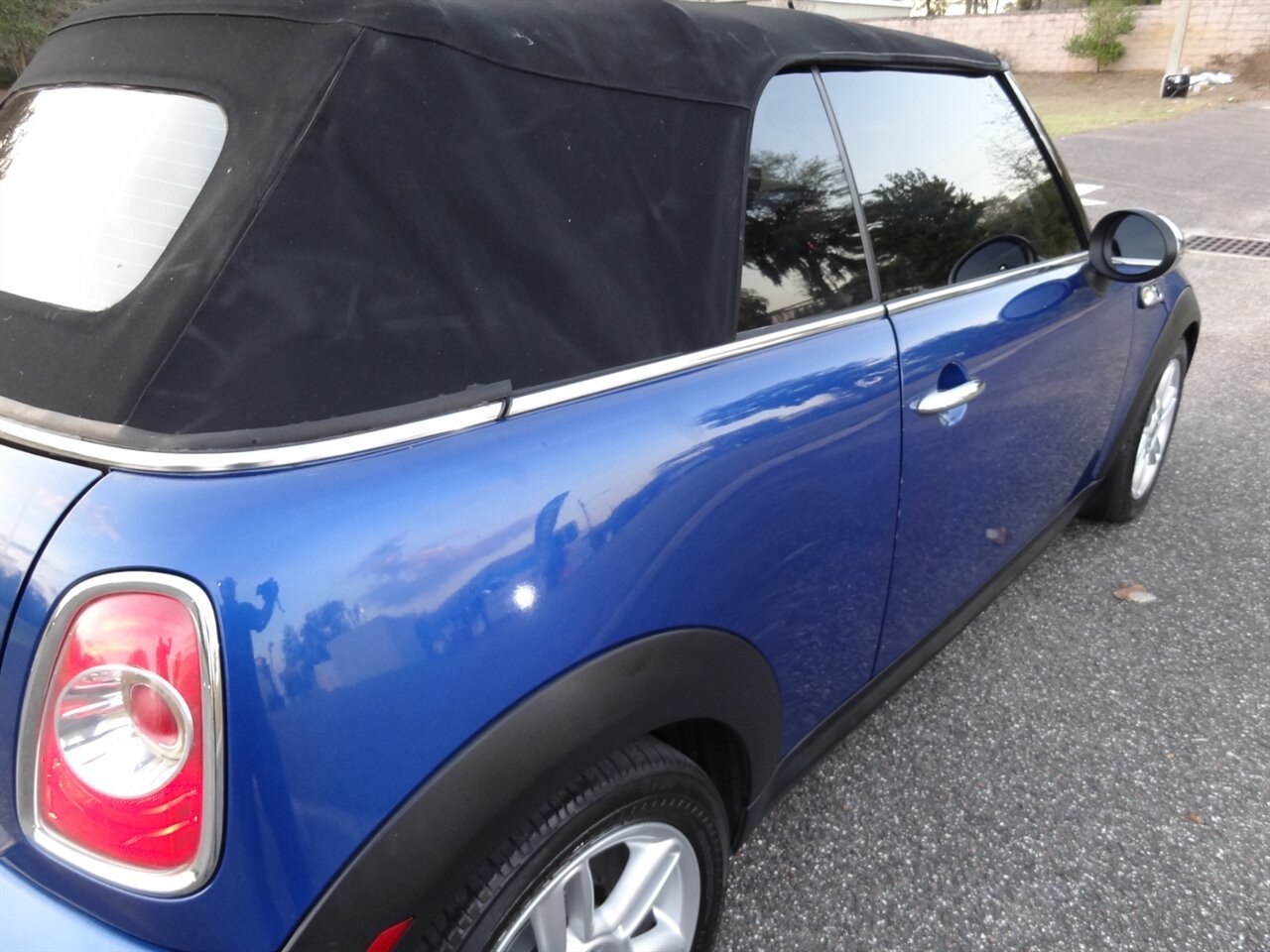 2012 MINI Cooper Convertible S - Photo 18 - Deland, FL 32720