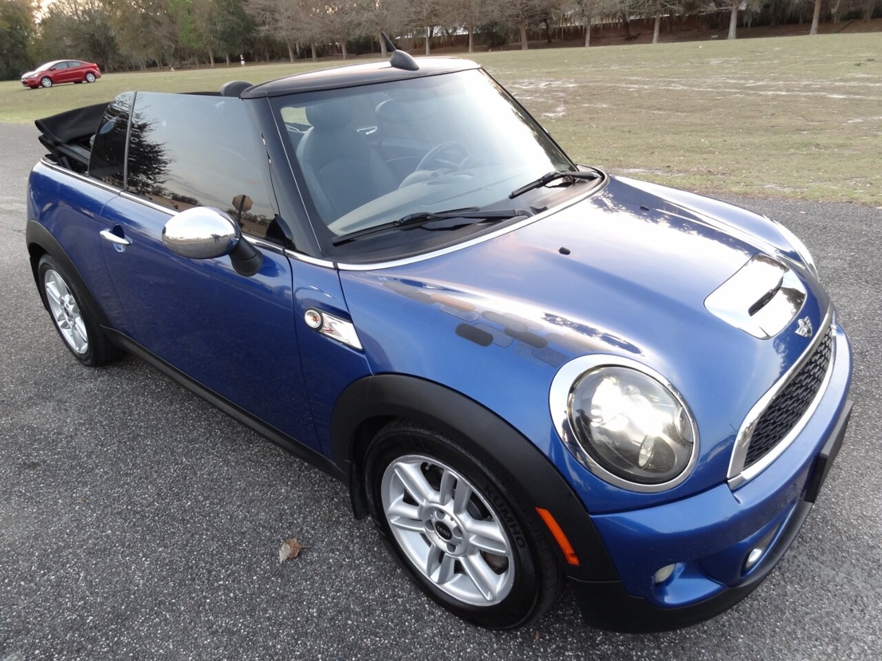 2012 MINI Cooper Convertible S   - Photo 1 - Deland, FL 32720