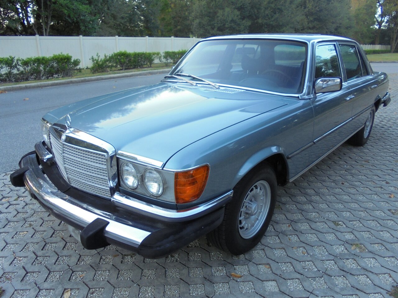 1977 Mercedes-Benz SEL  Premium - Photo 2 - Deland, FL 32720