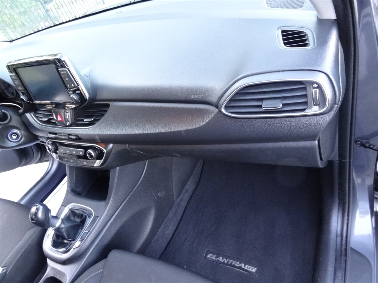 2018 Hyundai ELANTRA GT - Photo 39 - Deland, FL 32720