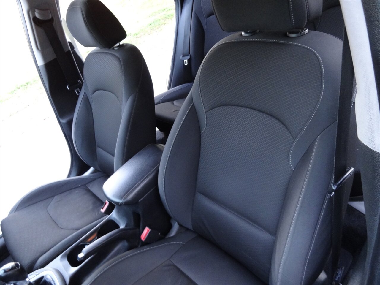 2018 Hyundai ELANTRA GT - Photo 30 - Deland, FL 32720