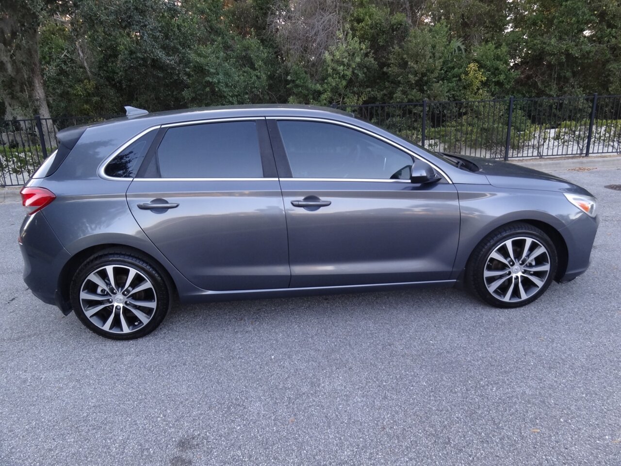 2018 Hyundai ELANTRA GT - Photo 15 - Deland, FL 32720
