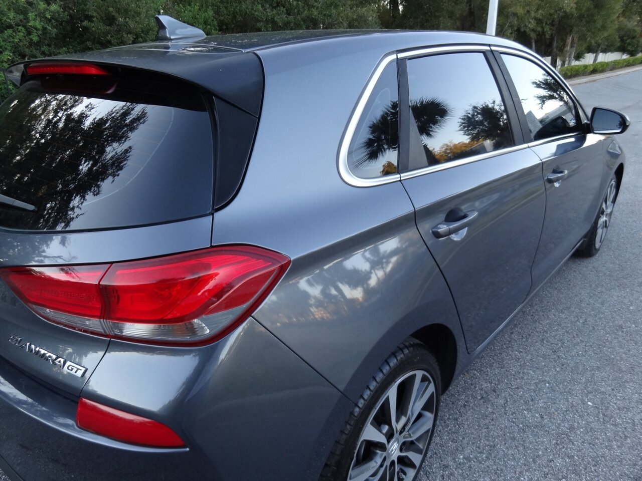 2018 Hyundai ELANTRA GT - Photo 13 - Deland, FL 32720