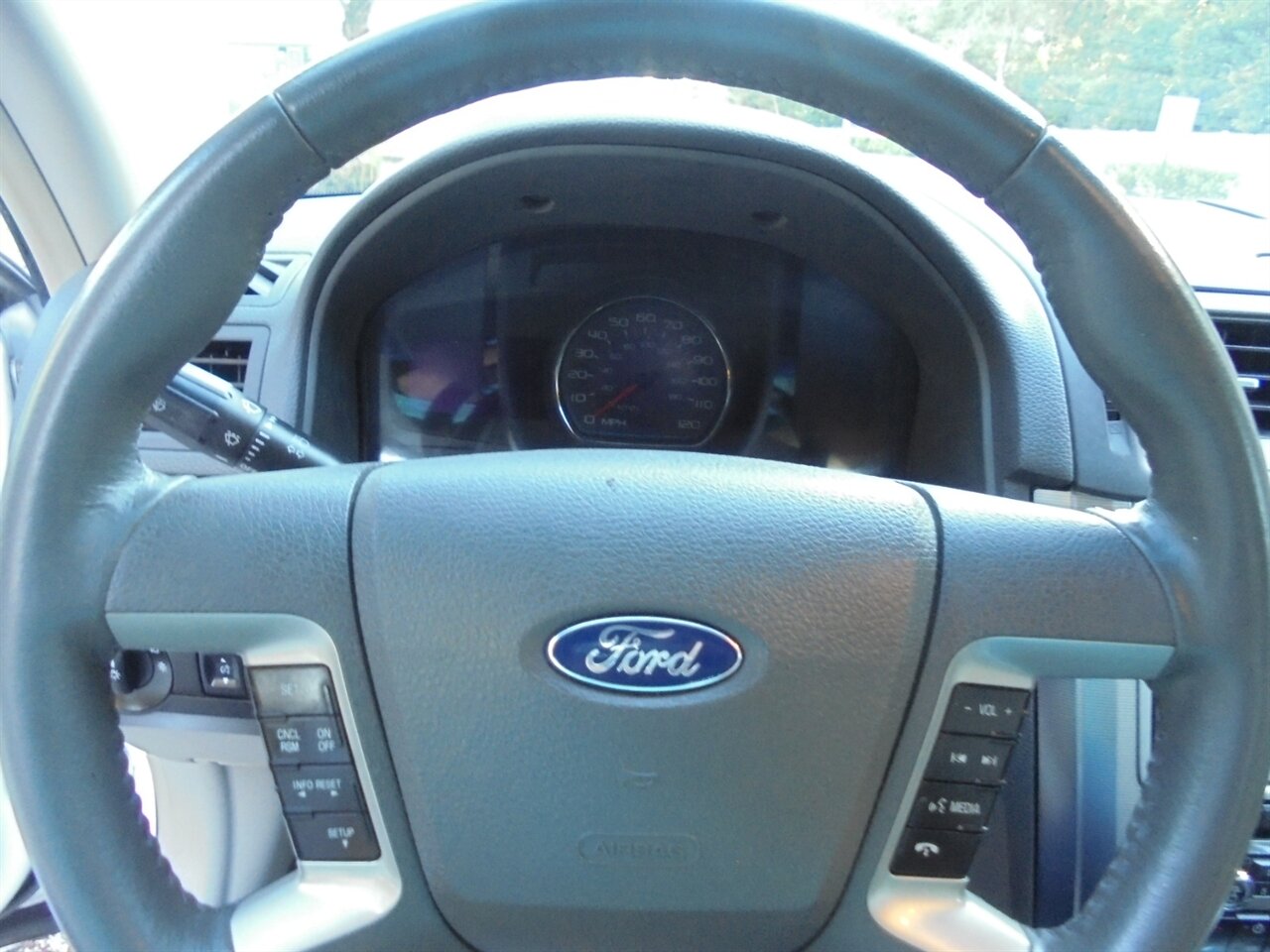 2012 Ford Fusion Hybrid Limited   - Photo 48 - Deland, FL 32720