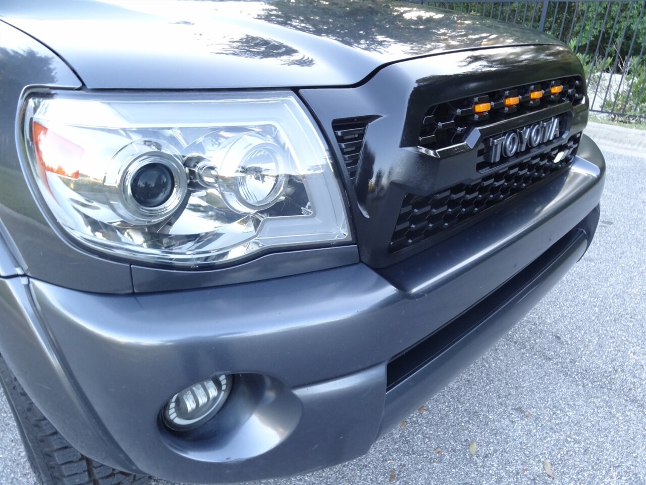 2009 Toyota Tacoma V6 Crew cab 4X4 TRD - Photo 6 - Deland, FL 32720
