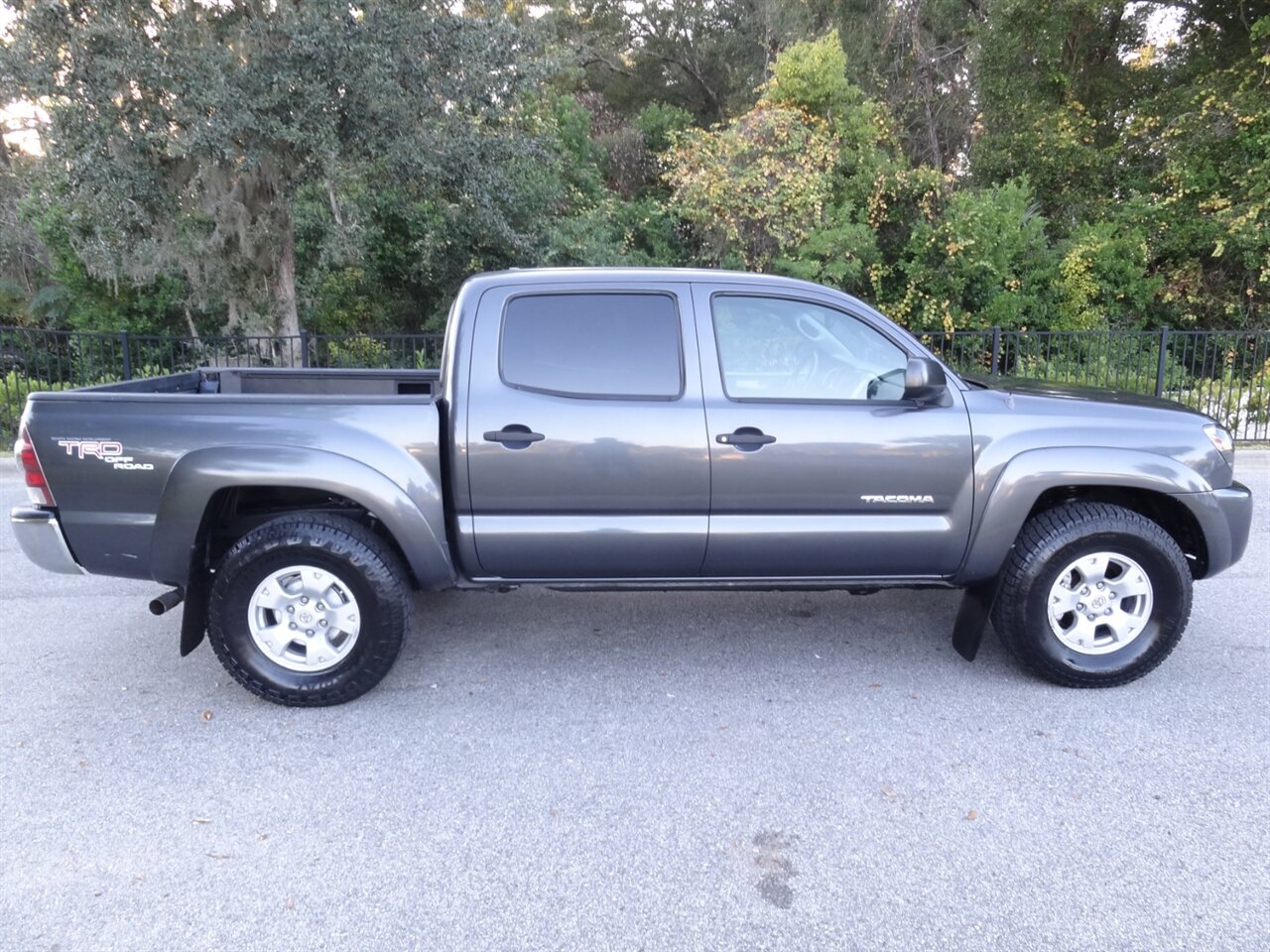 2009 Toyota Tacoma V6 Crew cab 4X4 TRD - Photo 15 - Deland, FL 32720