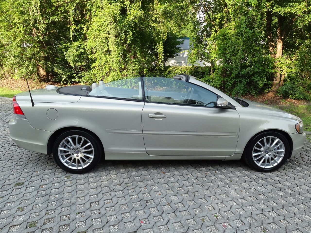 2008 Volvo C70 T5 Premium - Photo 18 - Deland, FL 32720