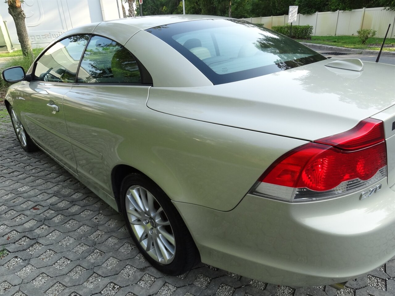 2008 Volvo C70 T5 Premium - Photo 16 - Deland, FL 32720