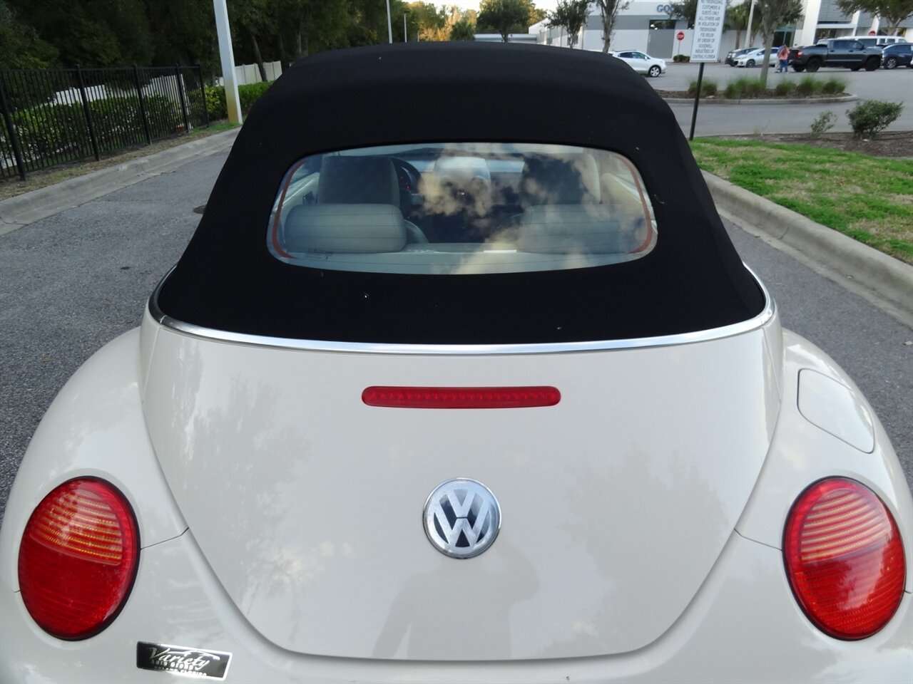 2005 Volkswagen New Beetle Convertible GLS - Photo 15 - Deland, FL 32720