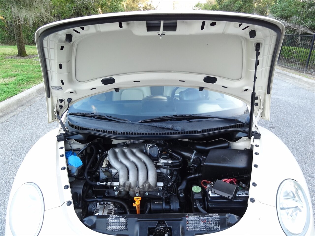 2005 Volkswagen New Beetle Convertible GLS - Photo 25 - Deland, FL 32720