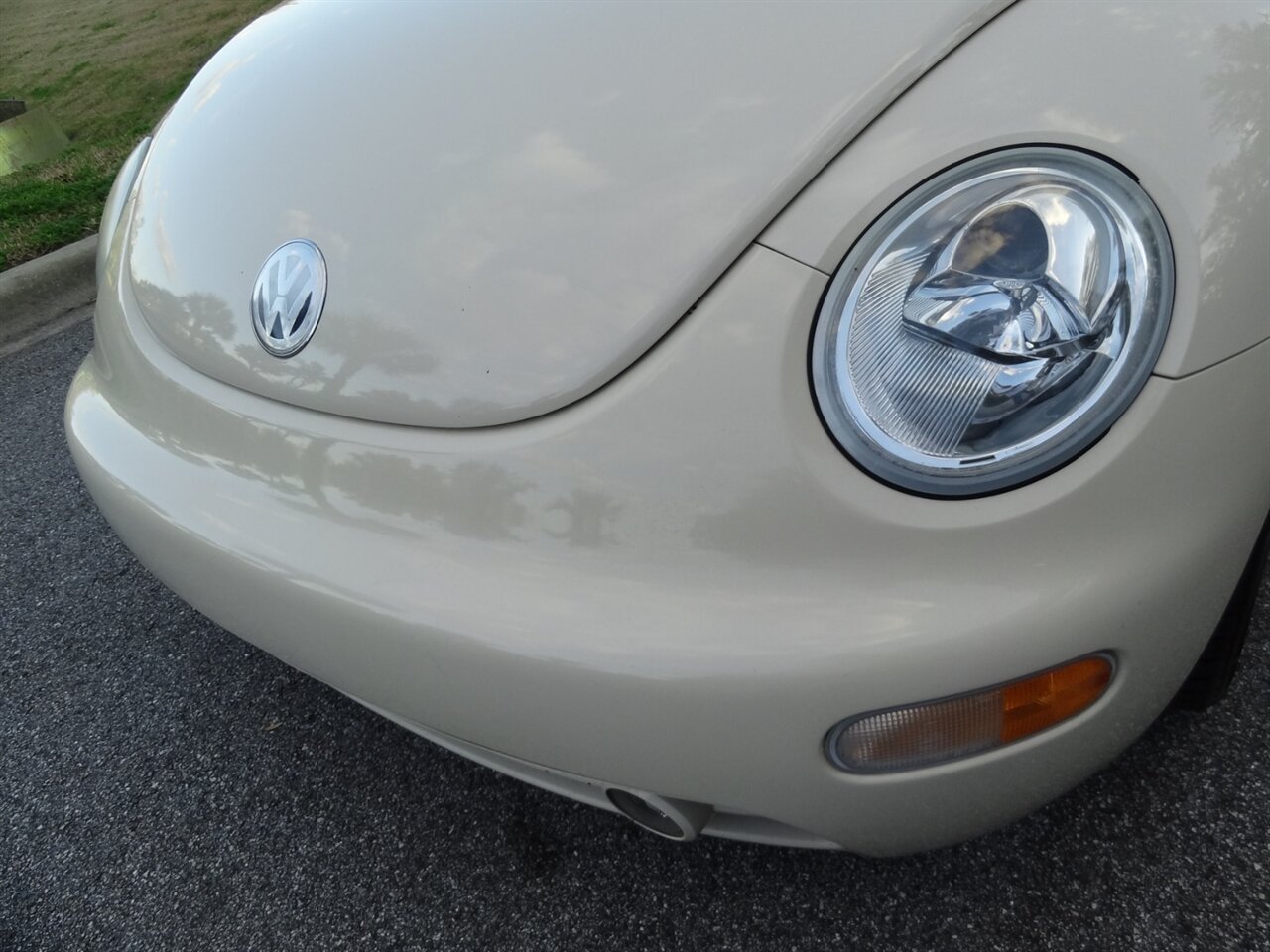2005 Volkswagen New Beetle Convertible GLS - Photo 7 - Deland, FL 32720