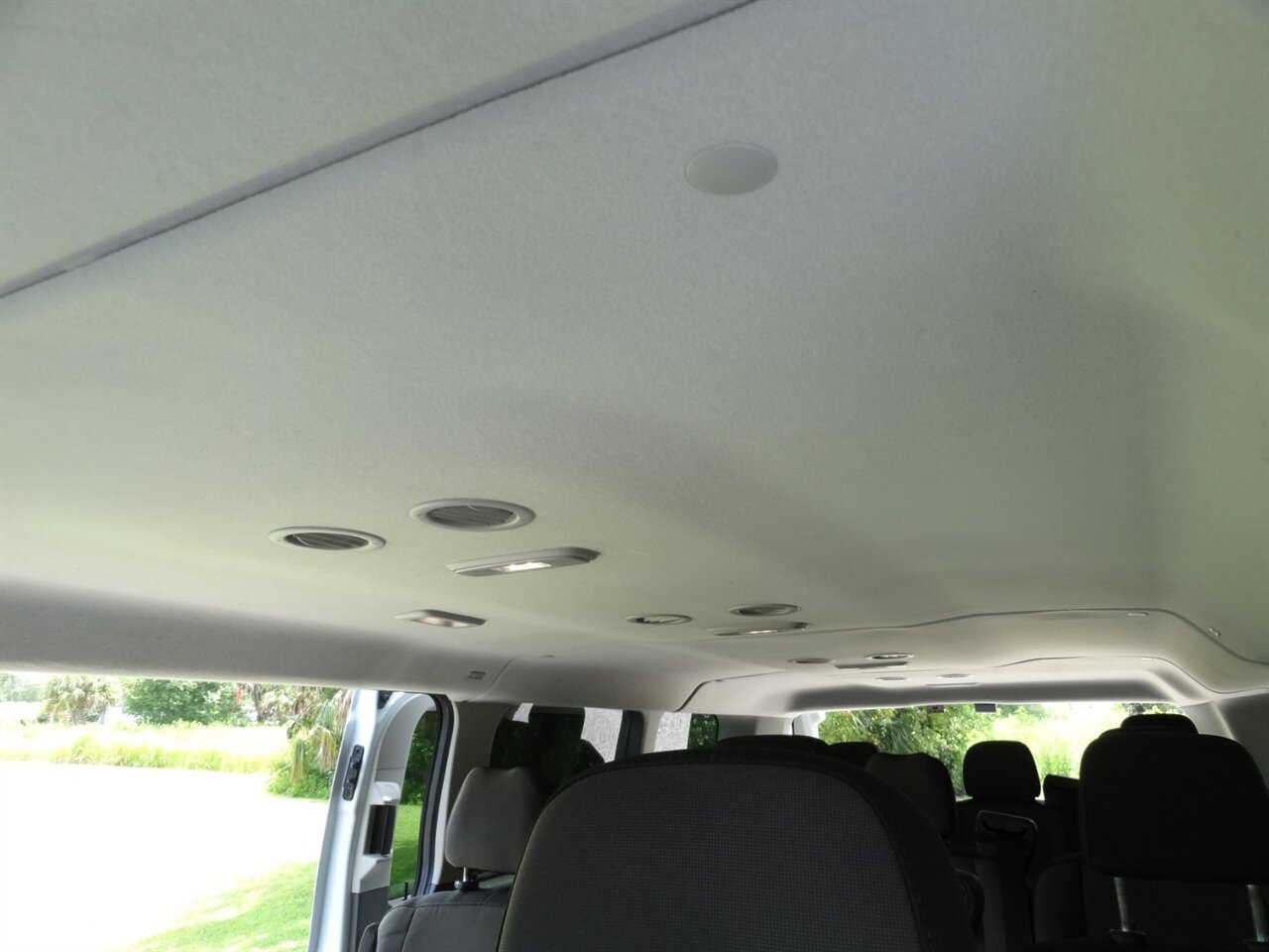 2021 Ford Transit 350 XLT  12 Passenger - Photo 33 - Deland, FL 32720