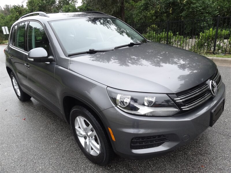 2016 Volkswagen Tiguan 2.0T S  Premium