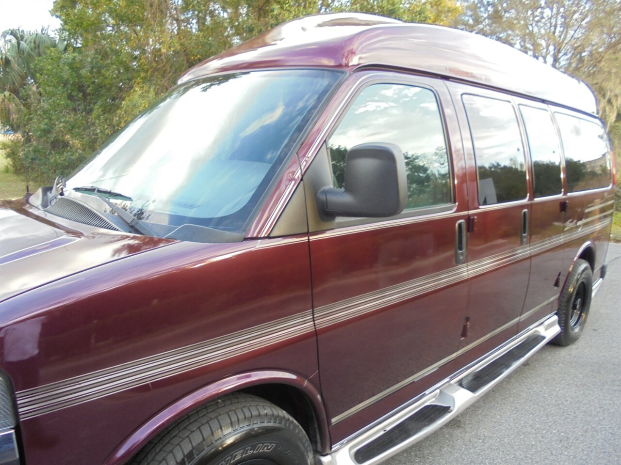 2005 Chevrolet Express Quality luxury Coaches  Premium high top conversion - Photo 9 - Deland, FL 32720