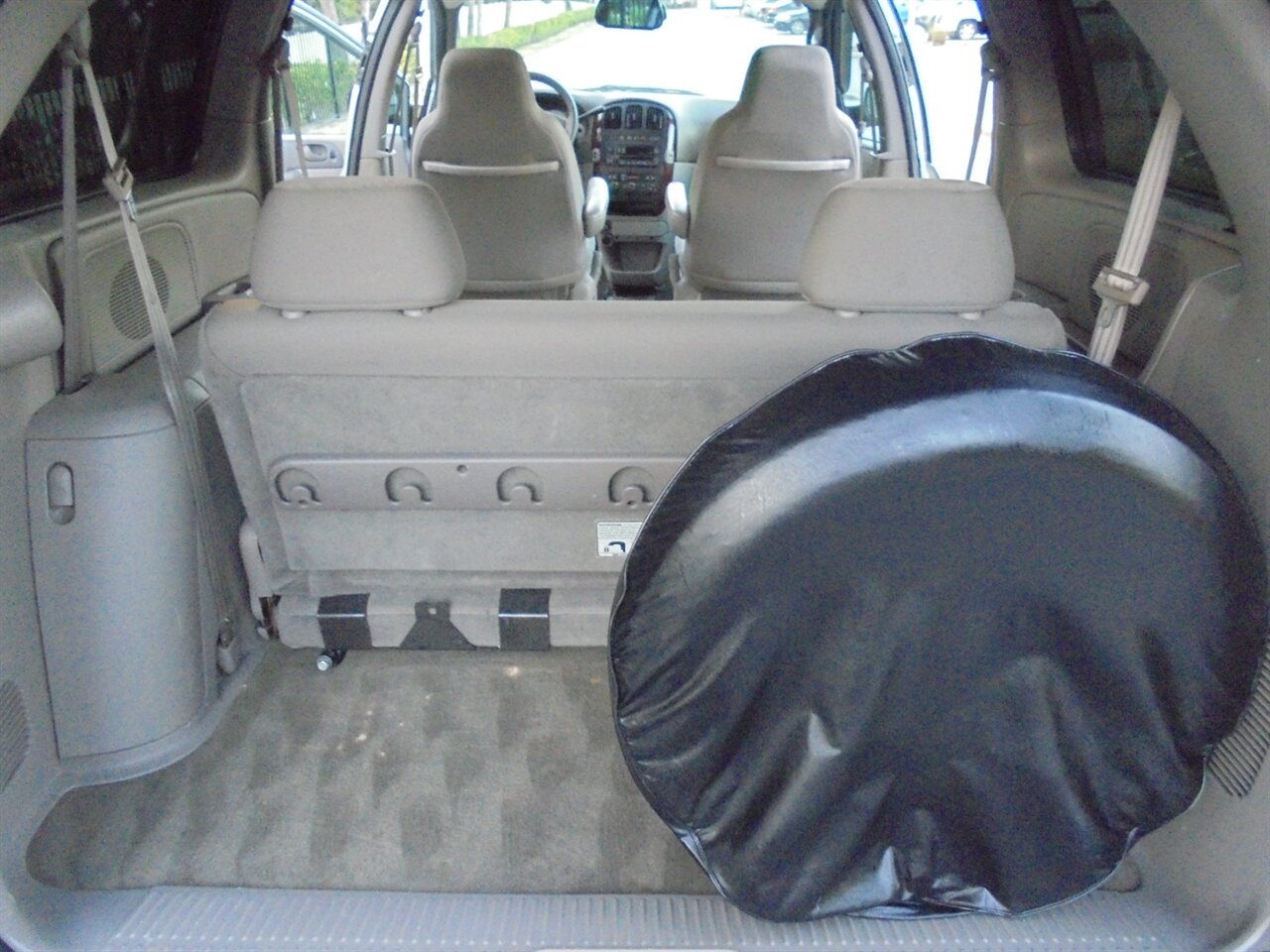 2003 Chrysler Town & Country Braunabilty wheelchair ramp van   - Photo 44 - Deland, FL 32720