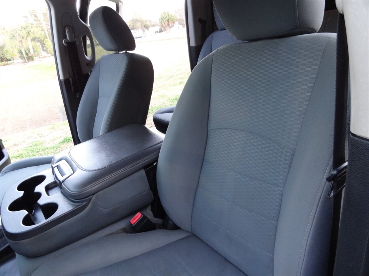 2017 RAM 1500 Tradesman Hemi 5.7 4X4 - Photo 30 - Deland, FL 32720