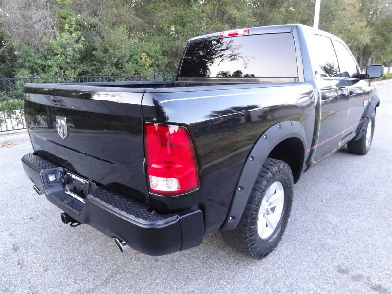 2017 RAM 1500 Tradesman Hemi 5.7 4X4 - Photo 3 - Deland, FL 32720