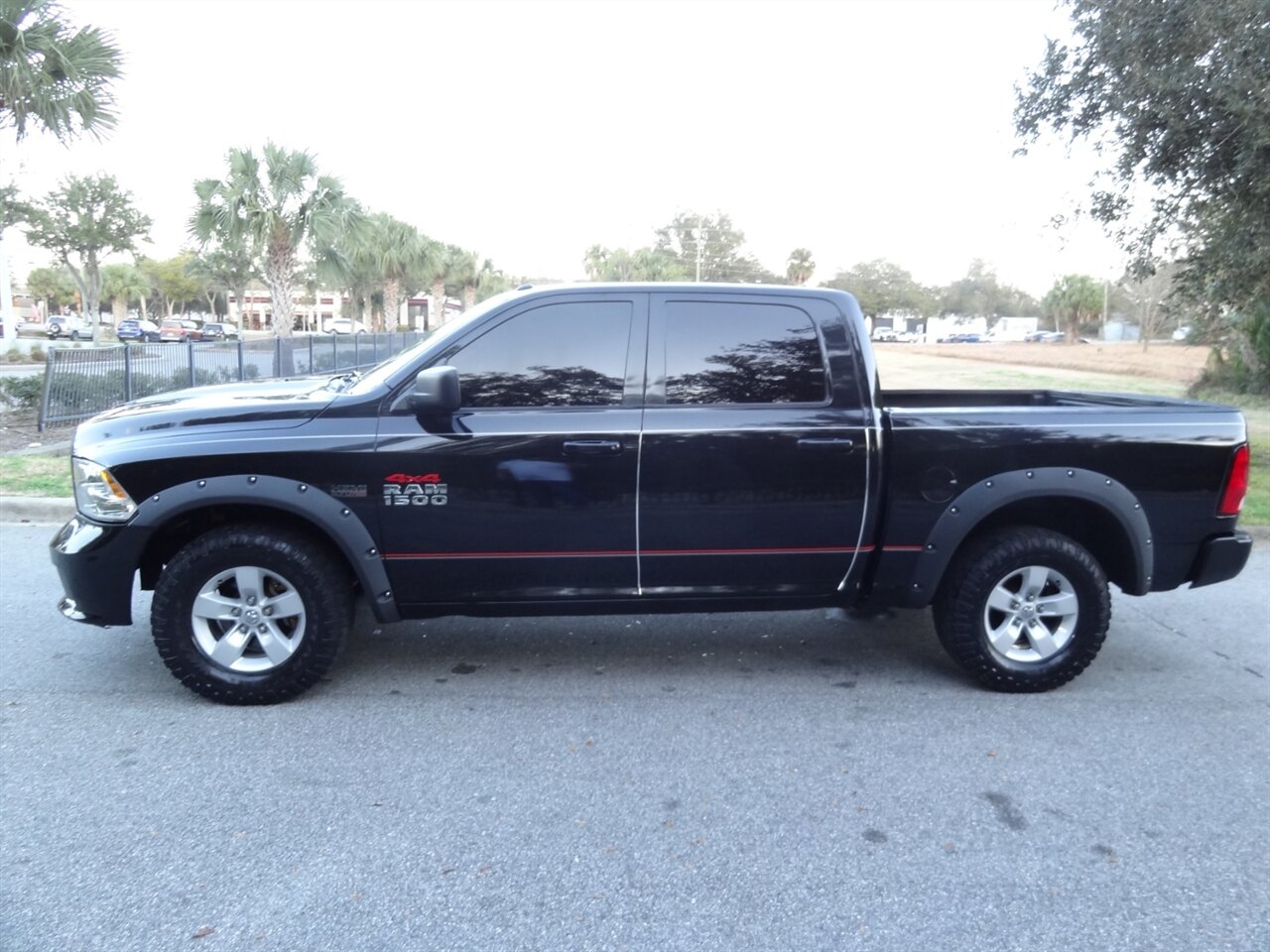 2017 RAM 1500 Tradesman Hemi 5.7 4X4 - Photo 16 - Deland, FL 32720
