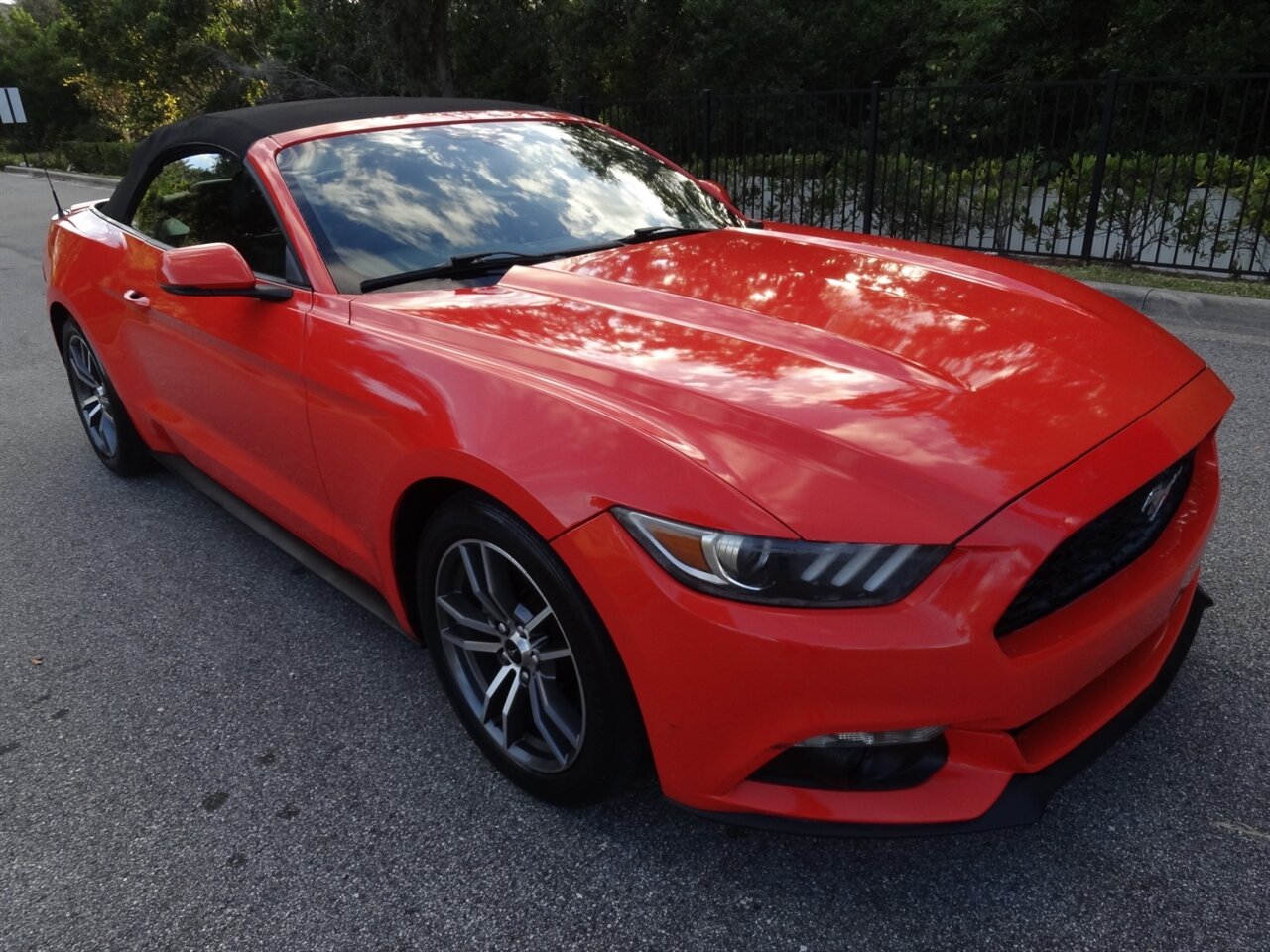2016 Ford Mustang EcoBoost Premium   - Photo 5 - Deland, FL 32720