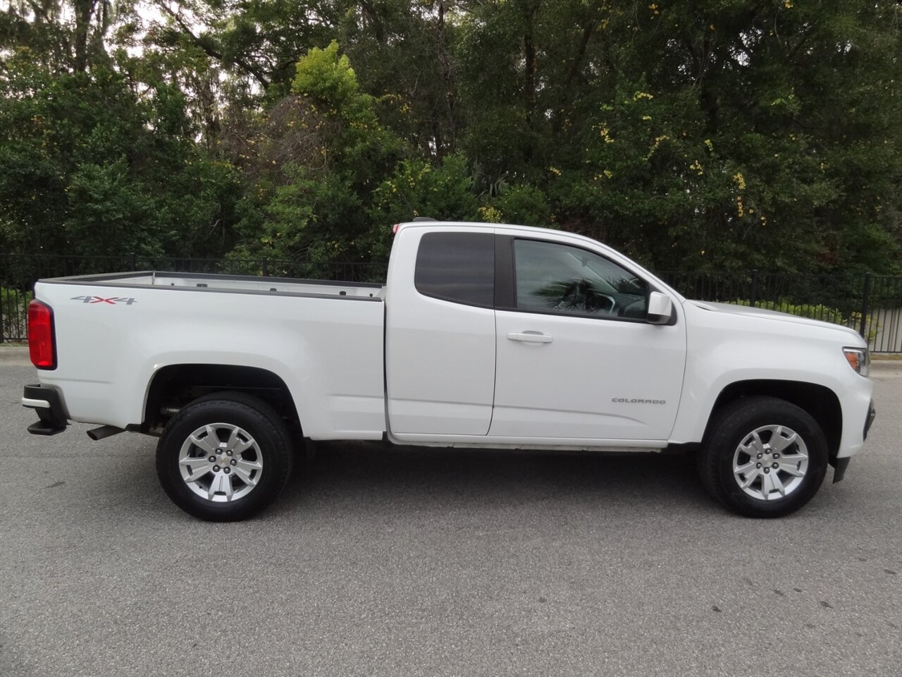 2022 Chevrolet Colorado LT   - Photo 15 - Deland, FL 32720