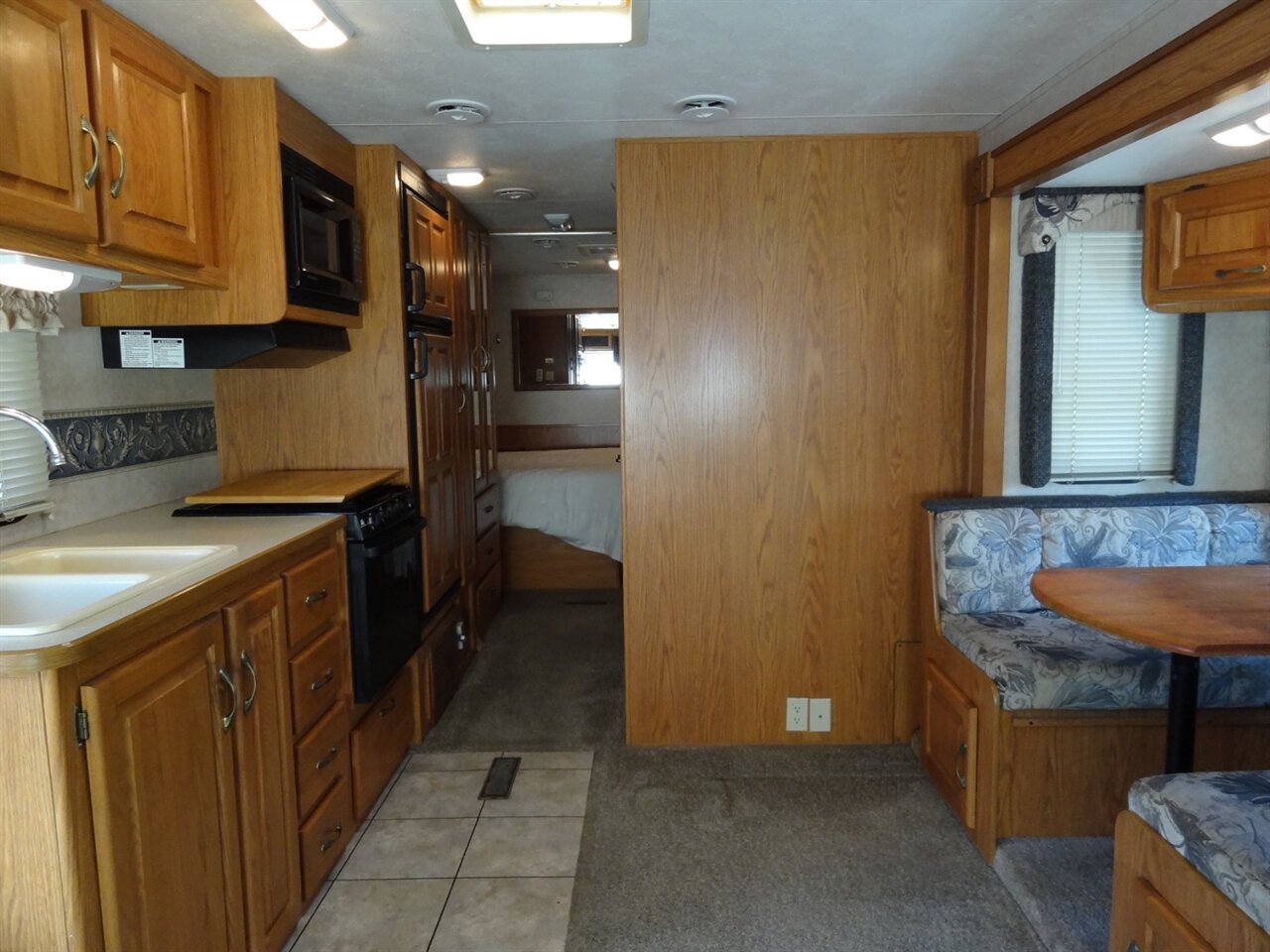 2005 Damon Day Break 3272  Class A - Photo 68 - Deland, FL 32720