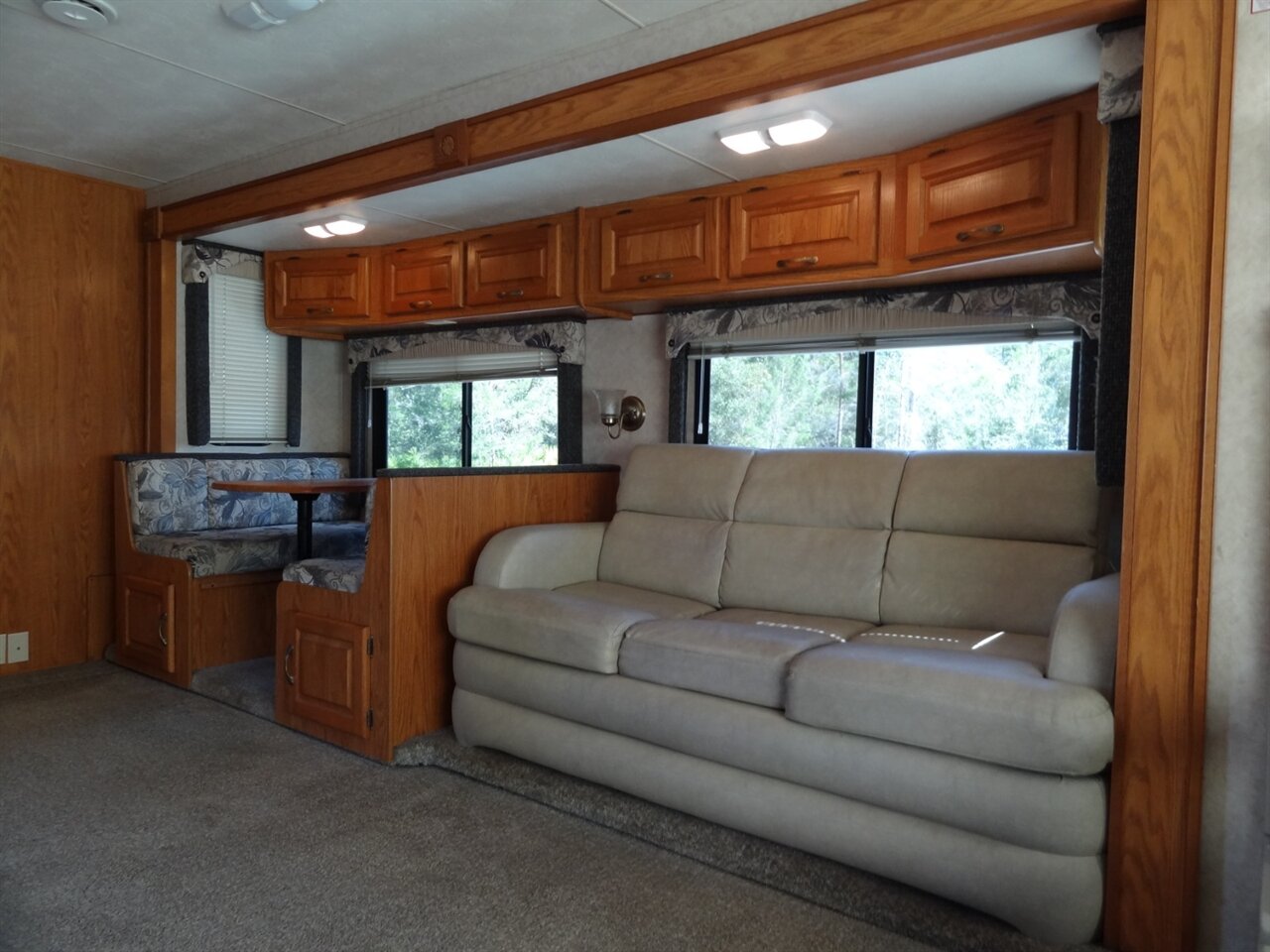 2005 Damon Day Break 3272  Class A - Photo 57 - Deland, FL 32720