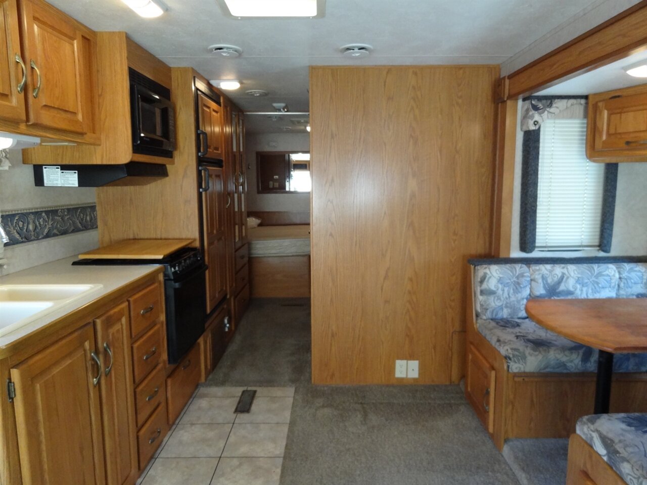 2005 Damon Day Break 3272  Class A - Photo 67 - Deland, FL 32720