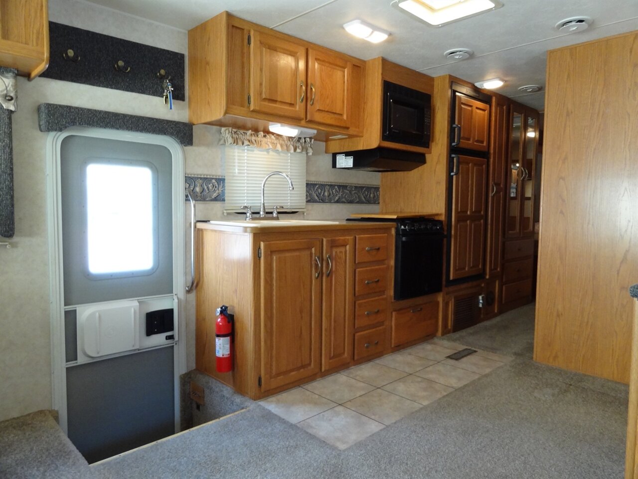 2005 Damon Day Break 3272  Class A - Photo 59 - Deland, FL 32720